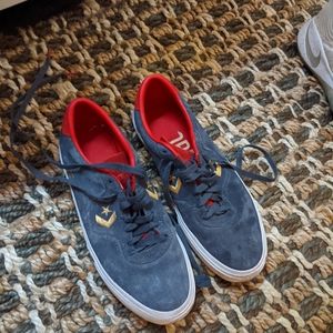 Converse Louie Lopez